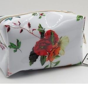 MACY’S COSMETICS BAG